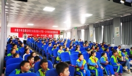 自救自護(hù)，健康成長        ---躍進(jìn)路小學(xué)急救知識講座