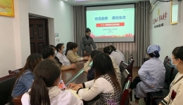 我院專家在社區(qū)醫(yī)院開展專科疾病知識培訓(xùn)