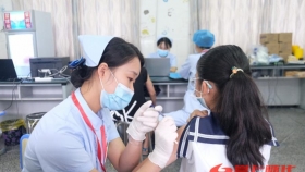 直擊現(xiàn)場！湖醫(yī)附一全力推進12-14歲兒童疫苗接種